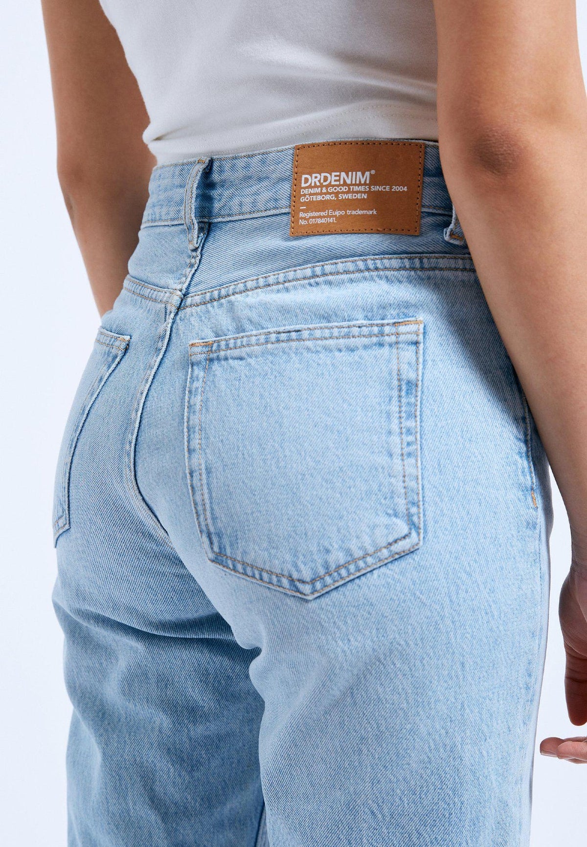 W ARCH JEAN