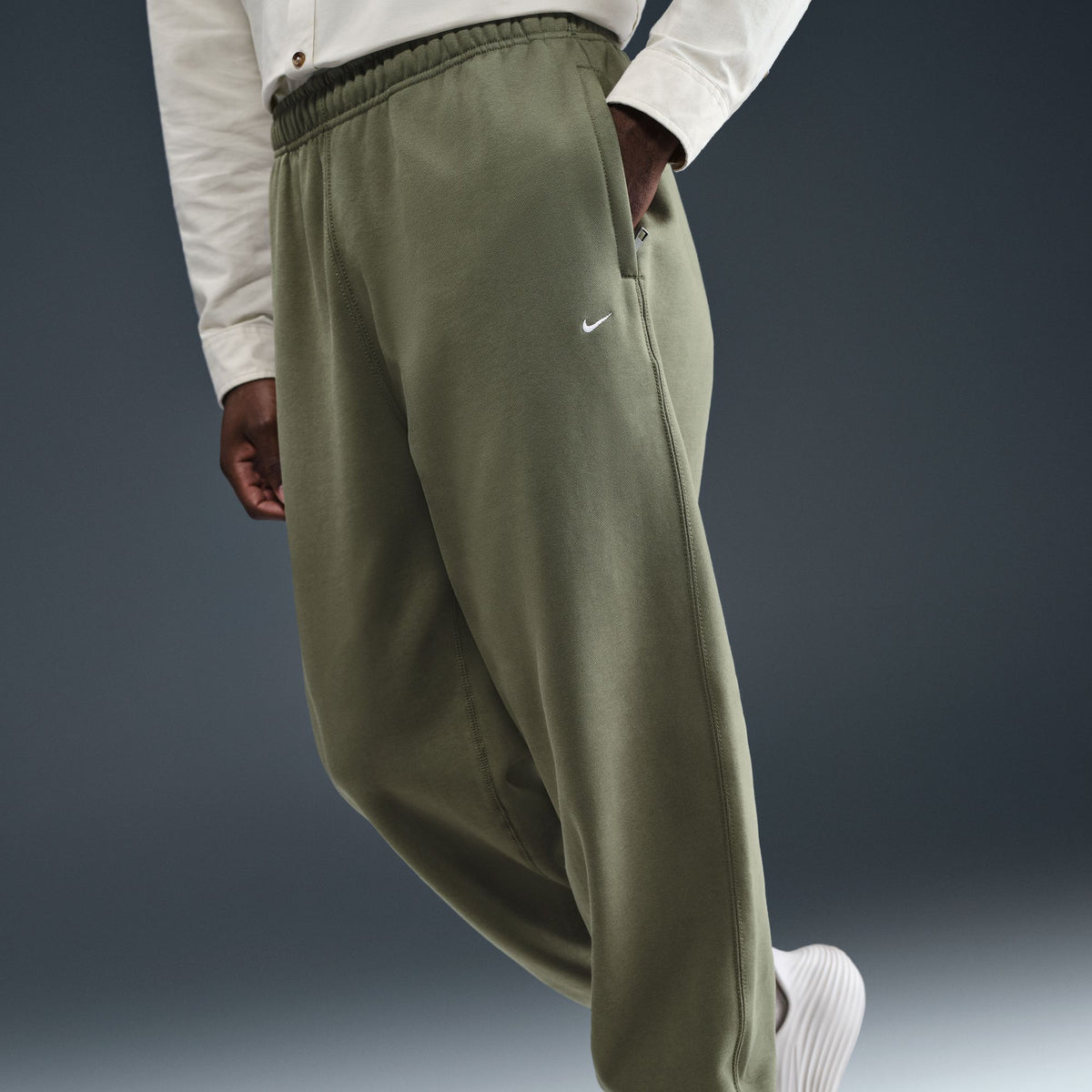 Nike Solo Swoosh Cuffed Fleece Pants - Medium Olive/White HV1088-222
