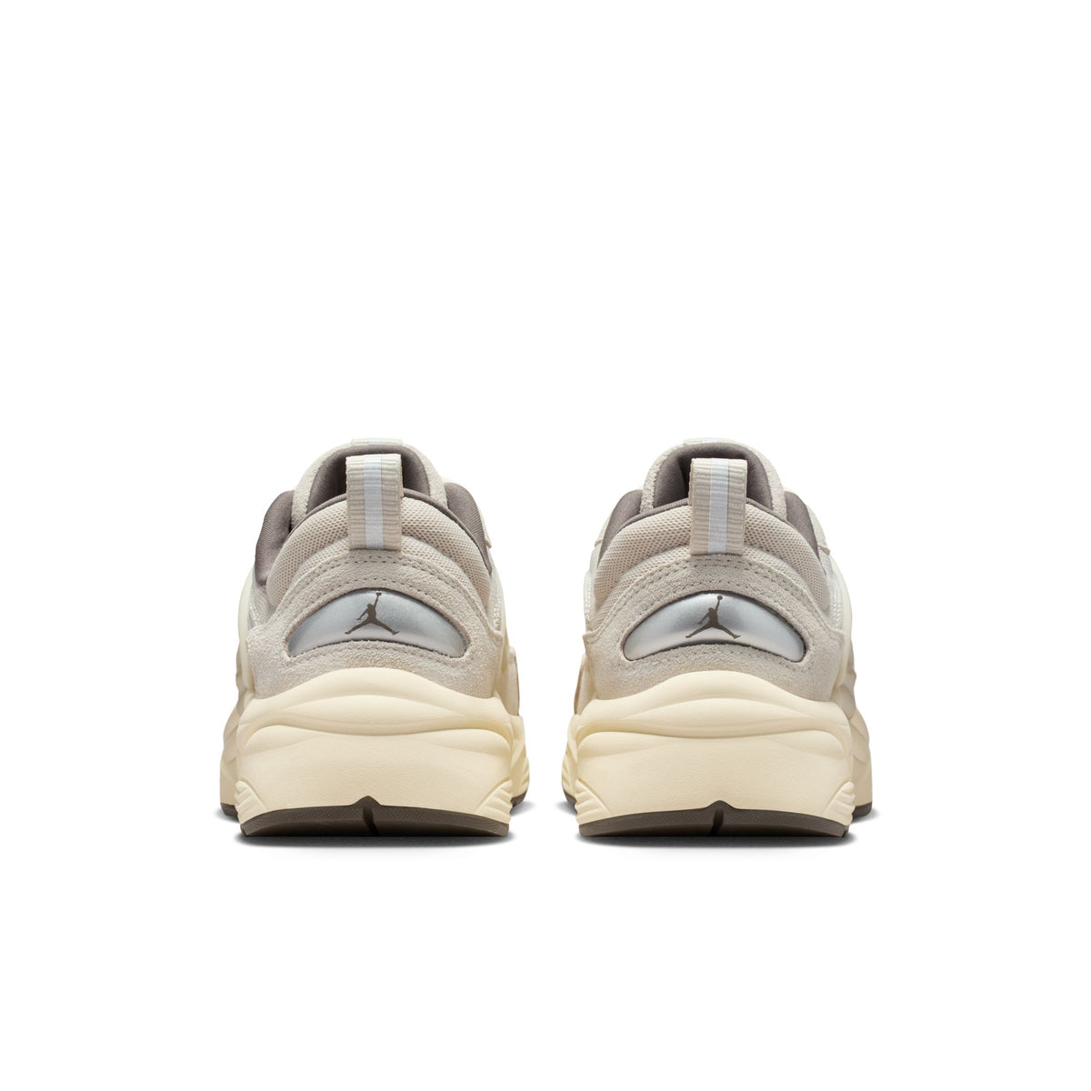 Jordan Trunner Lt Orewood Brown/Ridgerock/Phantom/Muslin IB3722-101