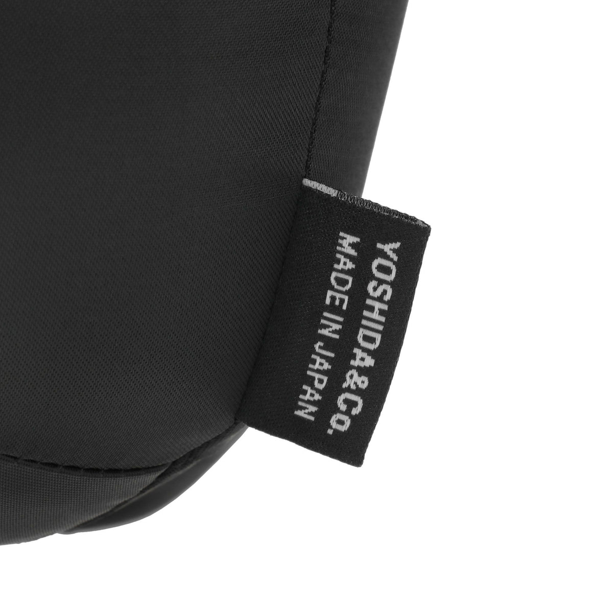 GRIZZLY BEAR WITH ORIGINAL PADLOCK - BLACK