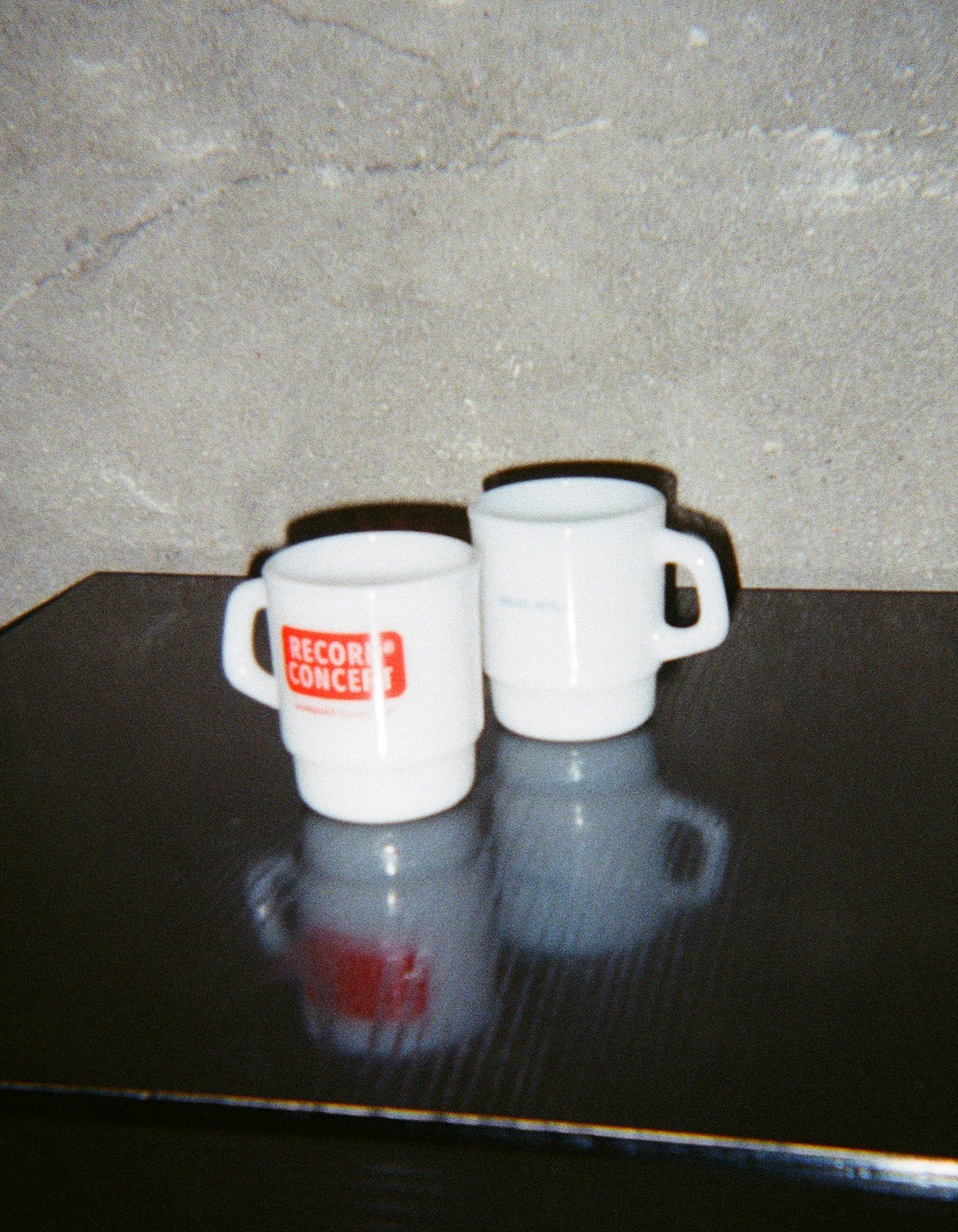 Kompakt Record Bar Record Concert Milk Glass Red