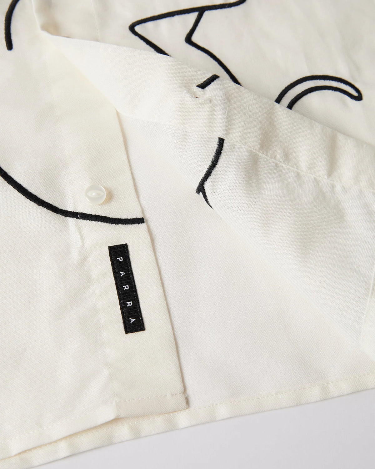 Parra Vertical Horse Short Sleeve Short Off White