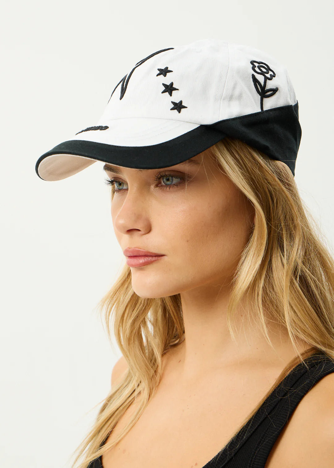 Afends Games Panelled Cap White/Black