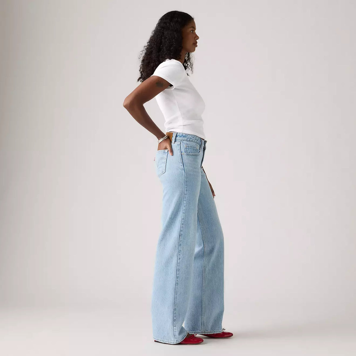 Levi's W Low Loose Light Wash Price is Right