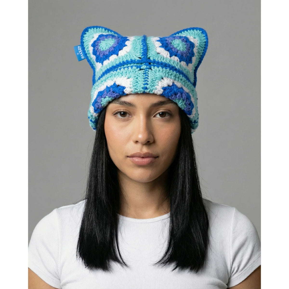 ARKYVE Icy Crochet Cat Hat