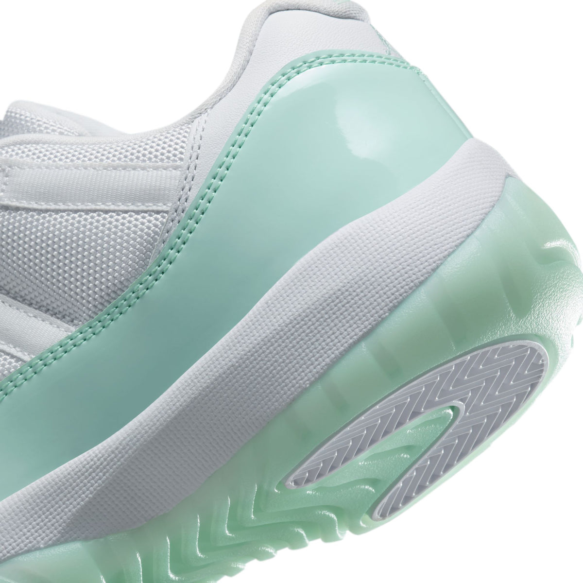 W Air Jordan 11 Retro Low - White/Igloo AH7860-103 