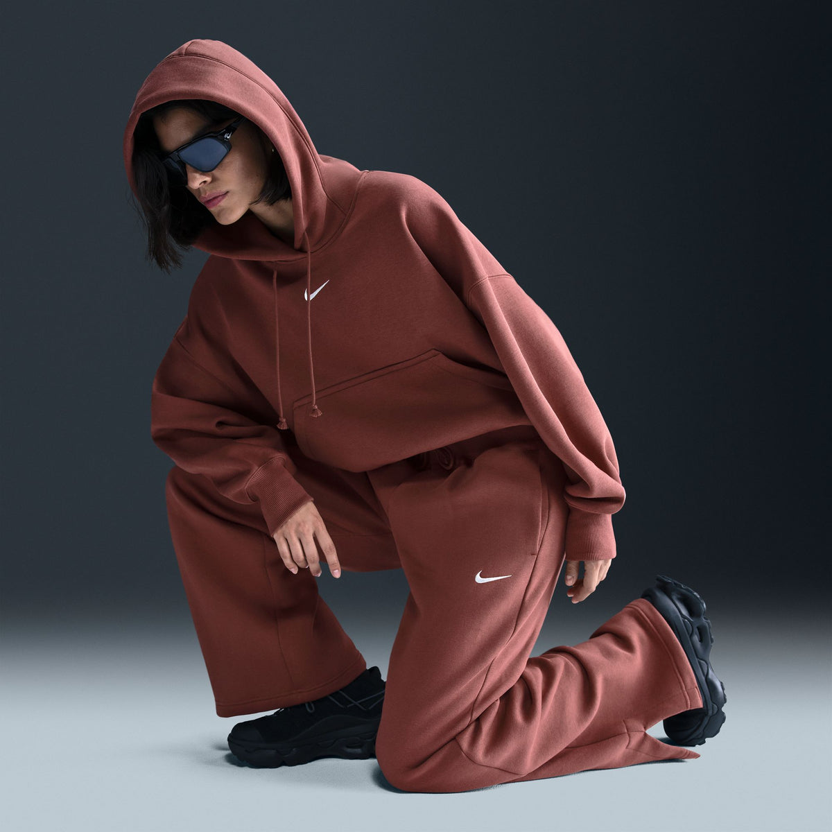 Nike W Phoenix Fleece High-Waisted Wide-Leg Sweatpants - Red Sepia/Sail