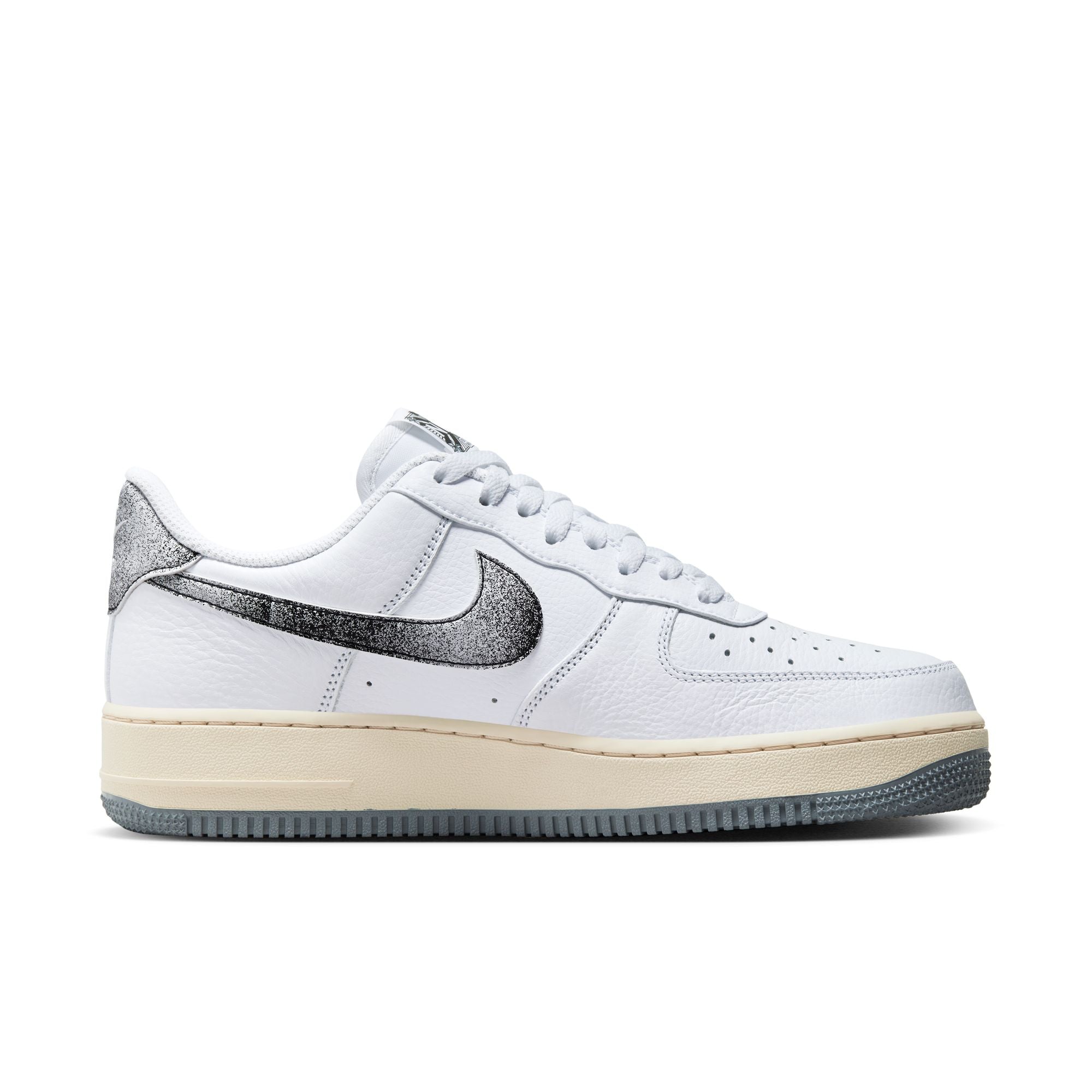 Nike air force 1 '07 lv8 women's outlet sale