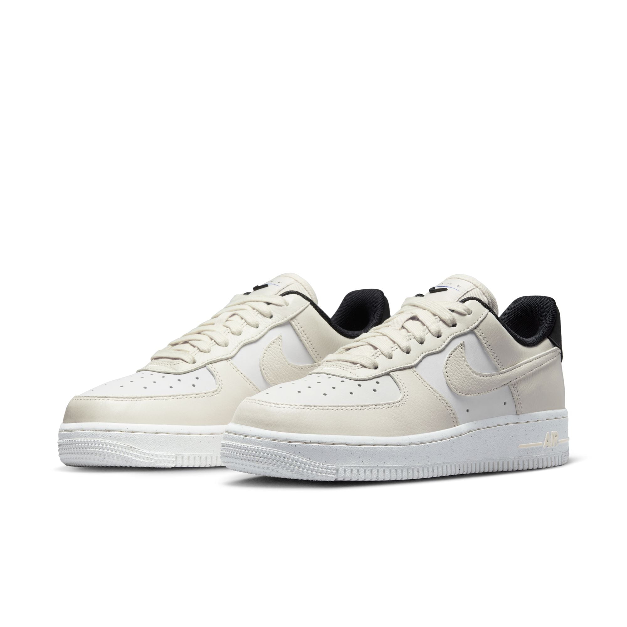 W AIR FORCE 1 '07 LX - SAIL / COCONUT MILK DZ2708-101 I