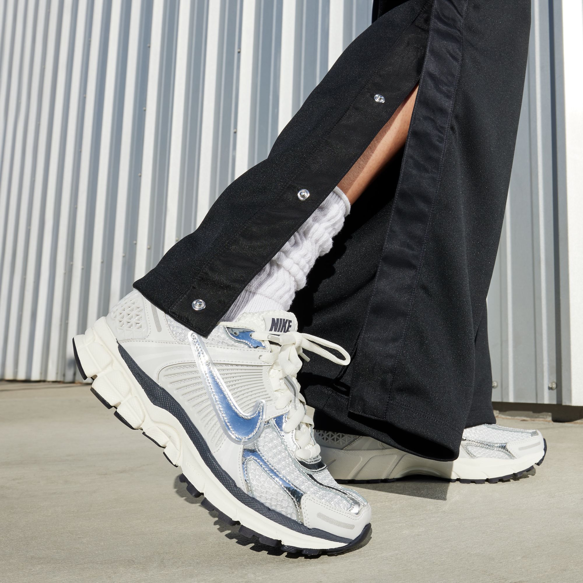 Nike W Zoom Vomero 5 Photon Dust/Chrome/Gridiron FD0884-025 I