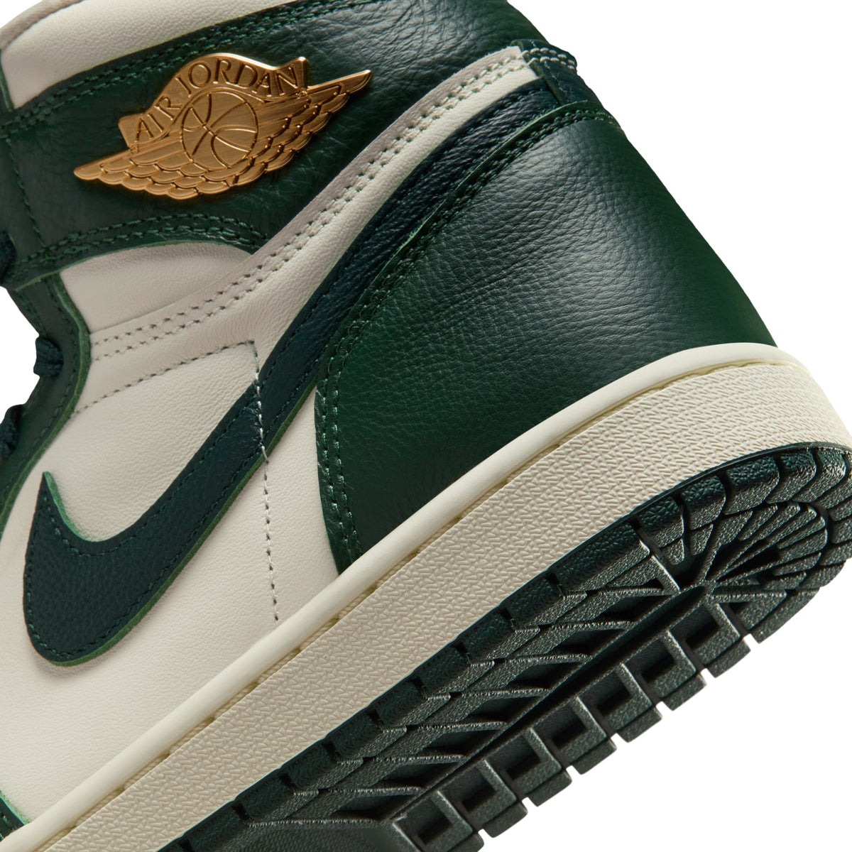 W Air Jordan 1 Retro High OG Pale Ivory/Pro Green FD2596-101