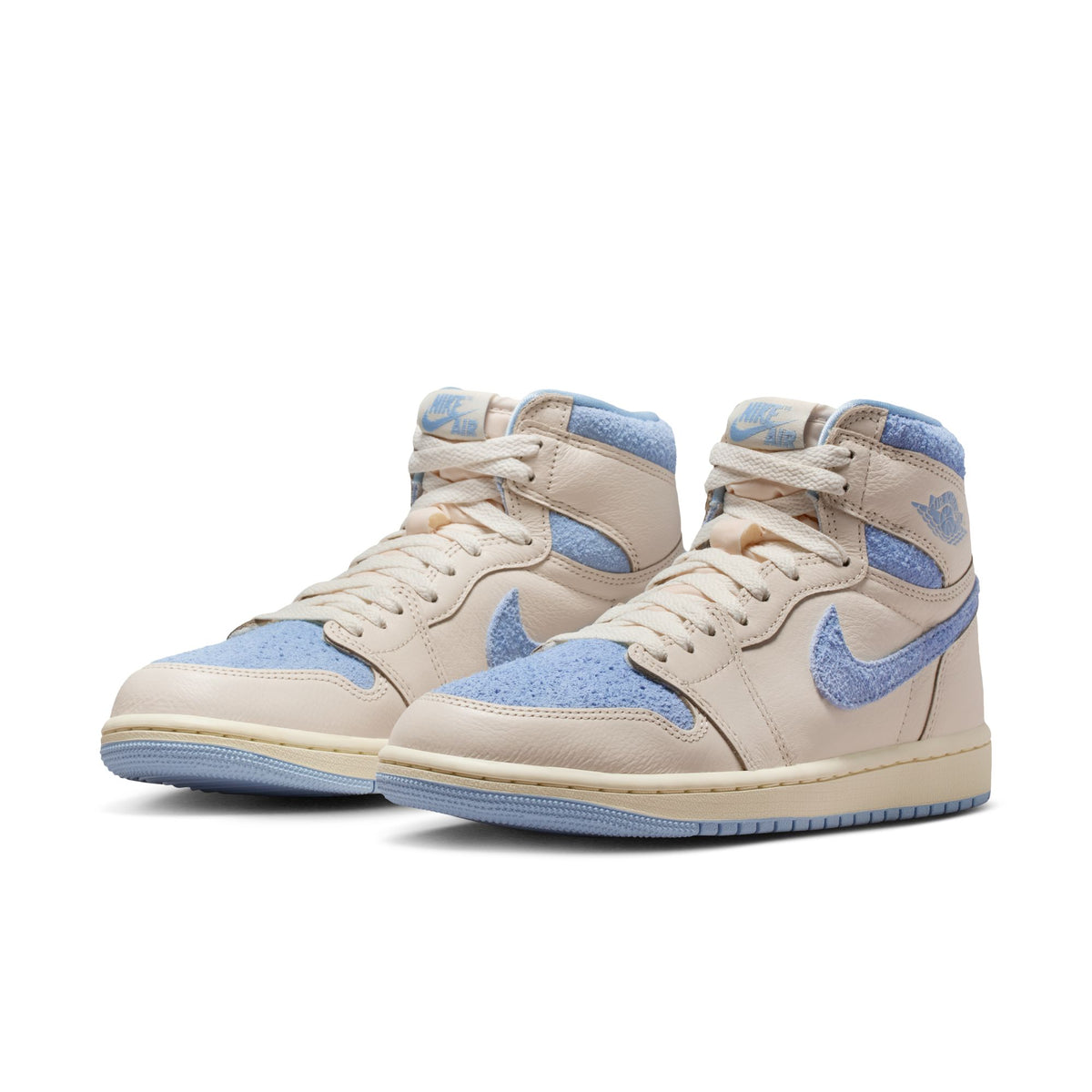 W Air Jordan 1 Retro High OG Pale Ivory/Psychic Blue/Coconut Milk FD2596-102