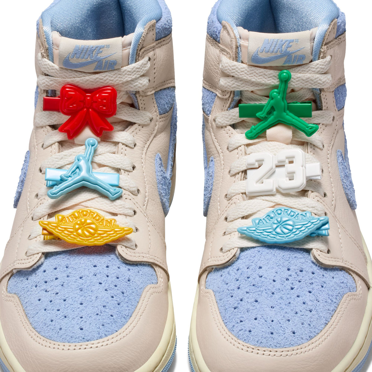 W Air Jordan 1 Retro High OG Pale Ivory/Psychic Blue/Coconut Milk FD2596-102