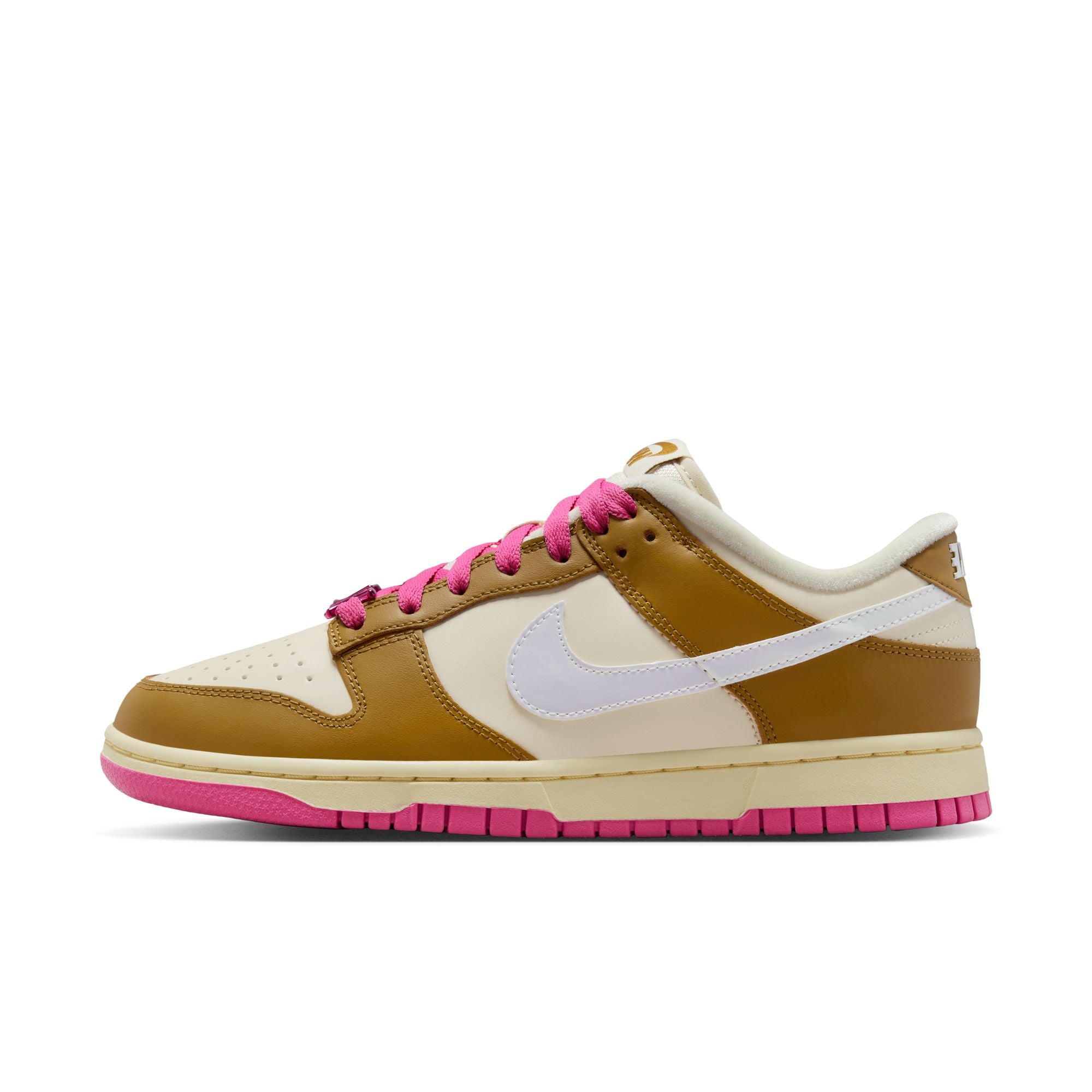 Nike dunk best sale sb low pink