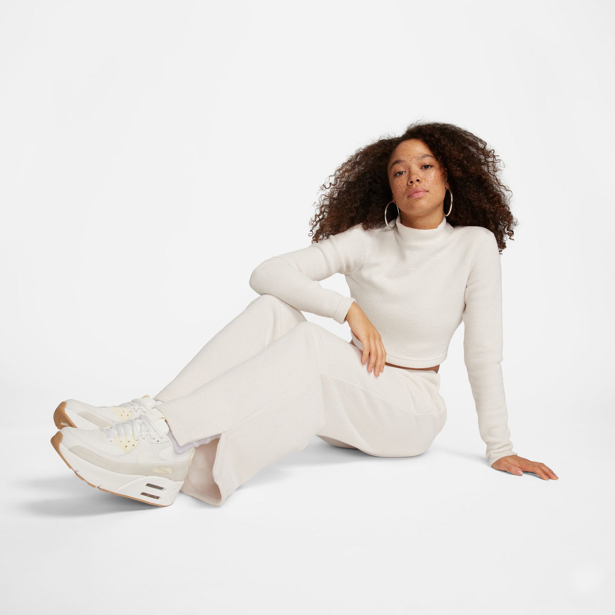 Nike W NSW Phoenix Plush High-Waisted Wide-leg Cozy Fleece Pants - Light Orewood Brown/Sail