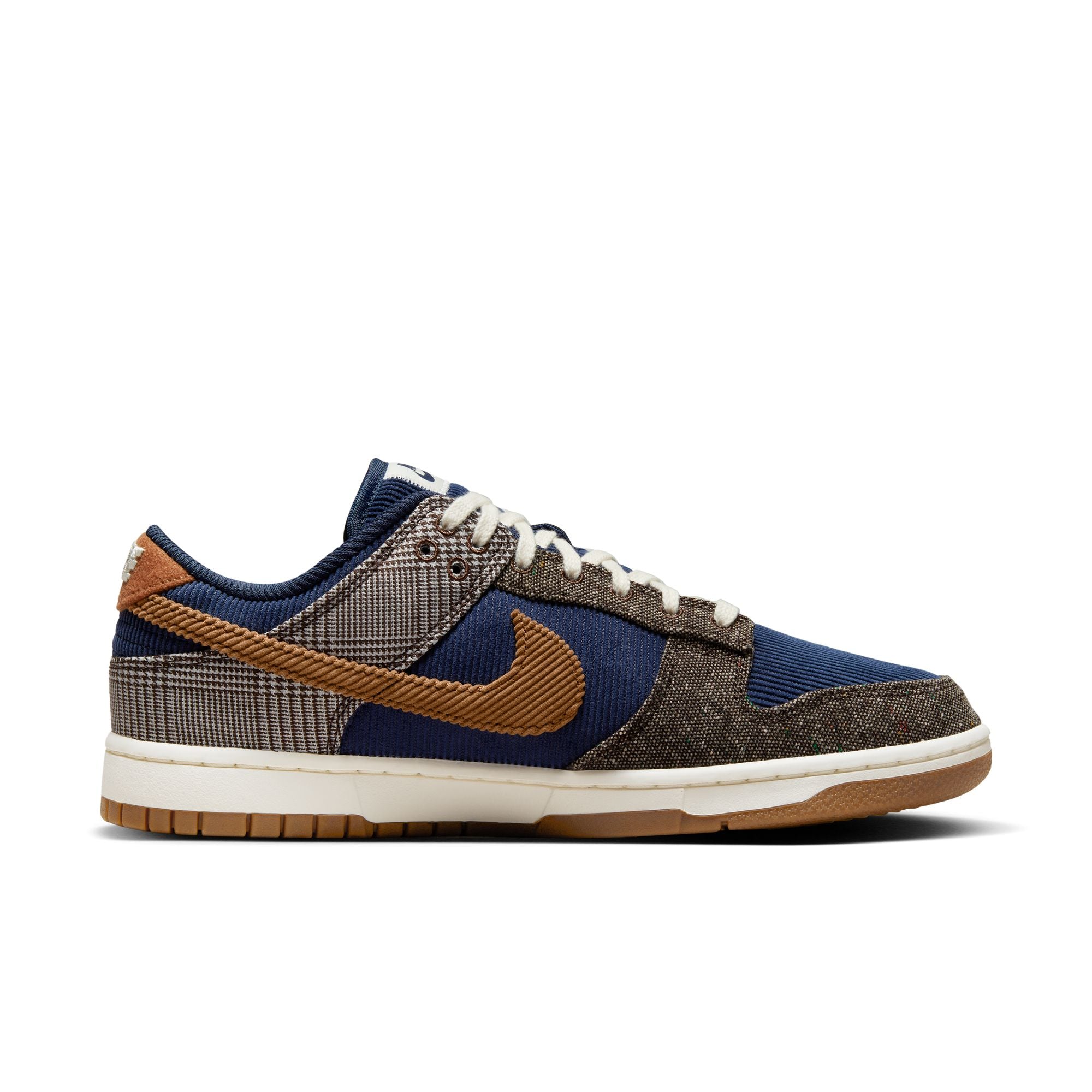 DUNK LOW PRM - MIDNIGHT NAVY / ALE BROWN FQ8746-410 I MOMENTUM