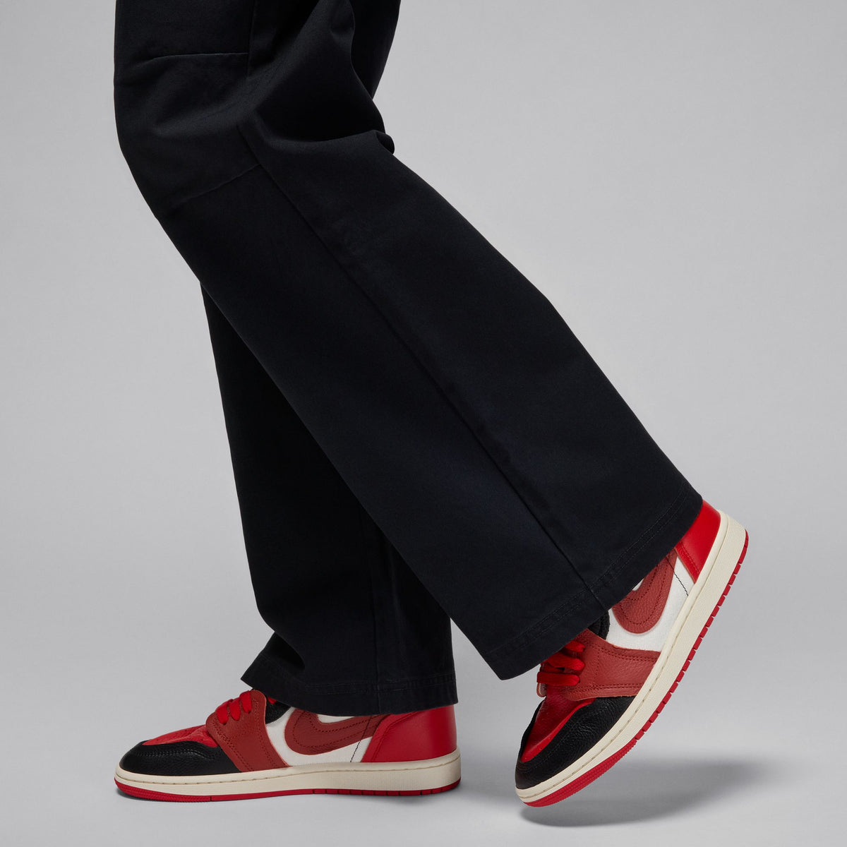 W JORDAN CHICAGO PANTS