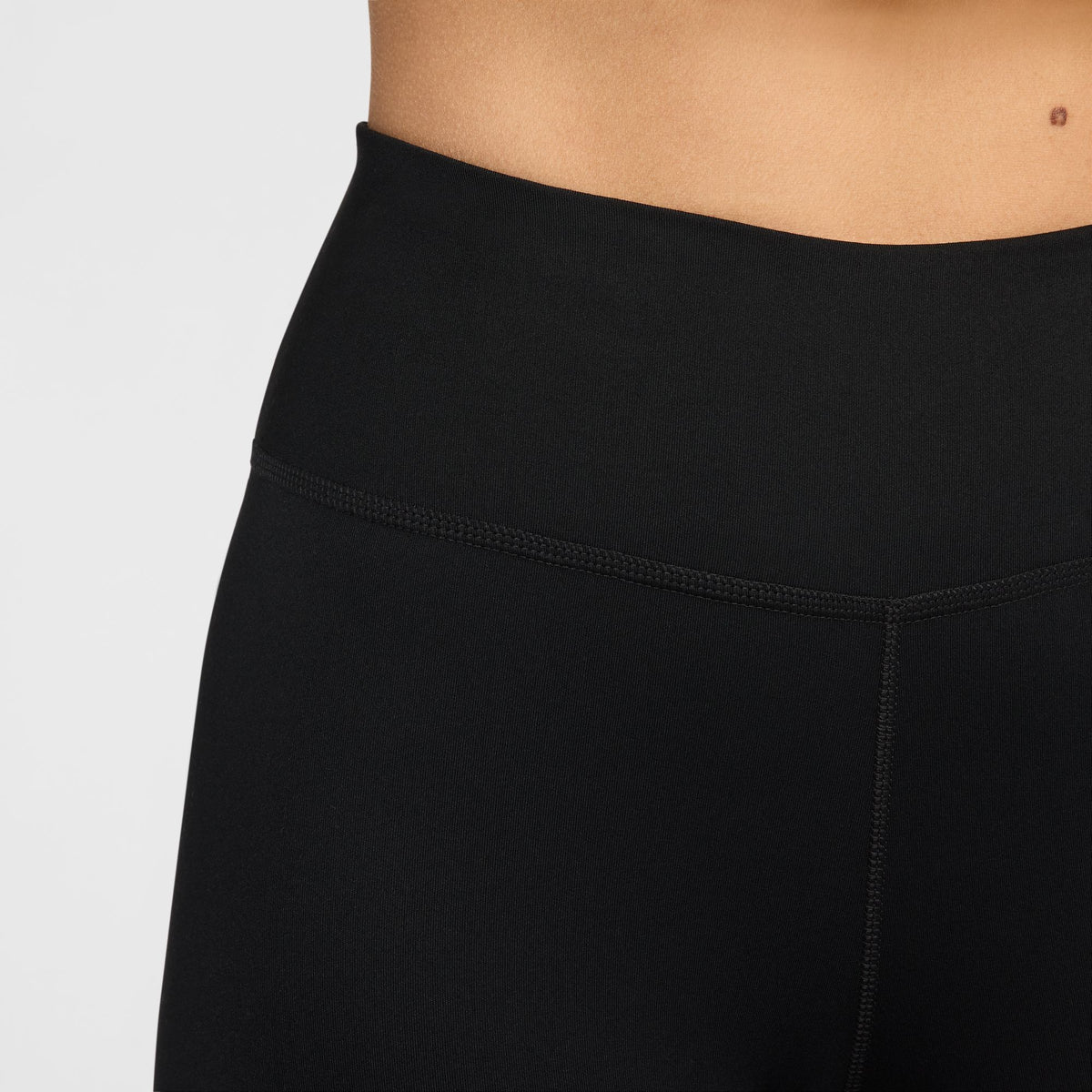 W NK ONE LEGGING MR TGT