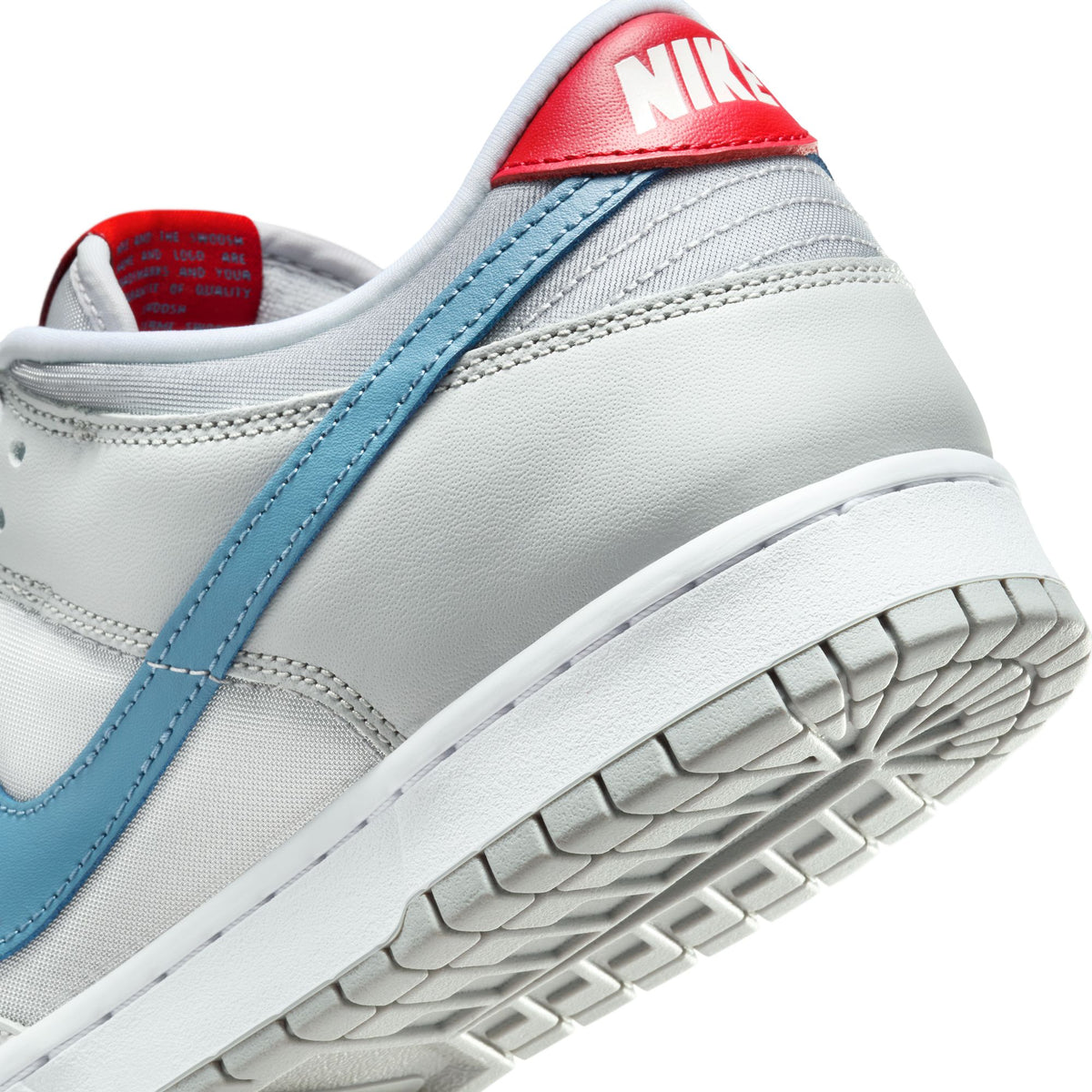 Nike Dunk Low - Metallic Silver/Aegean Storm HF0391-001 I