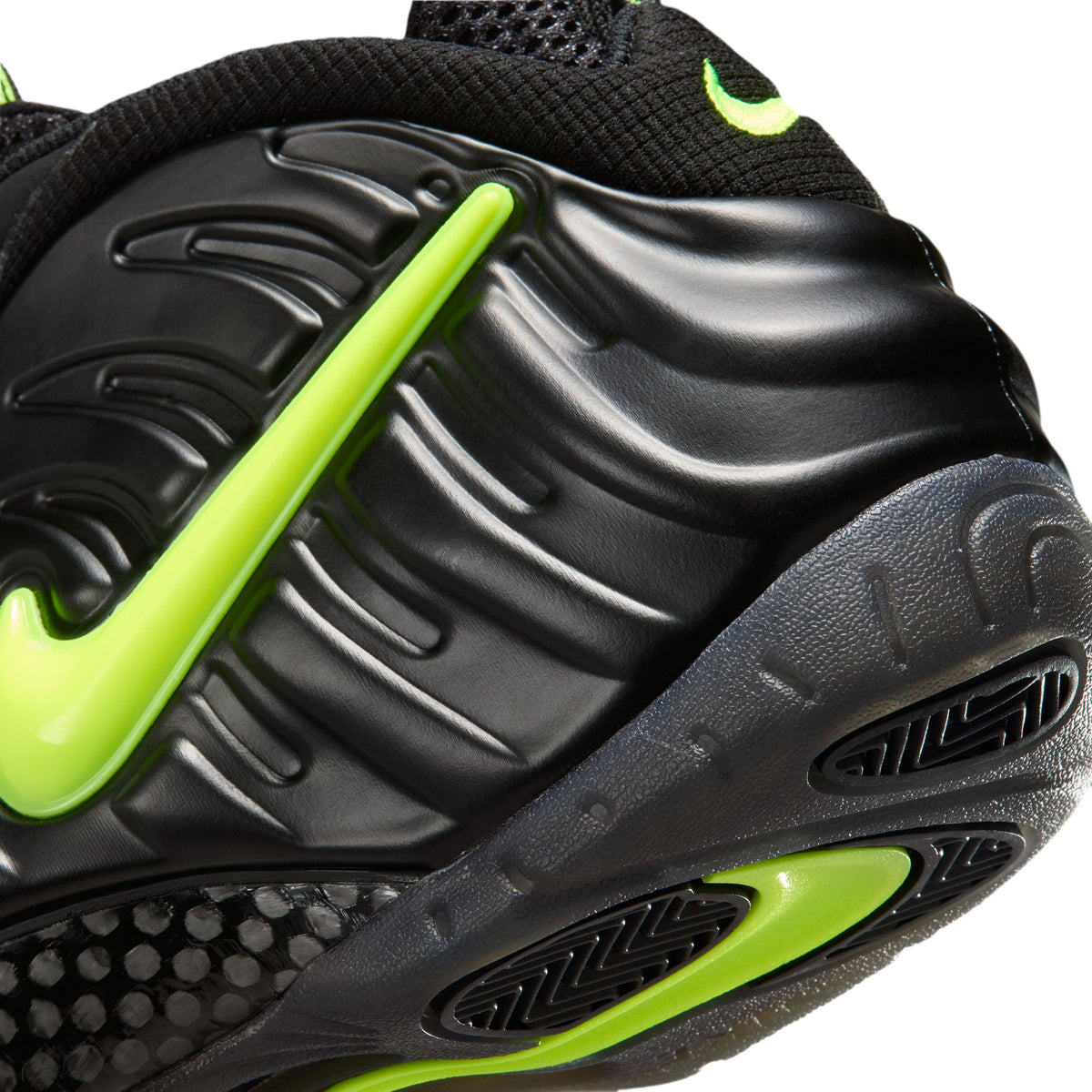 Air Foamposite Pro Black/Voltage Yellow HF0794-002