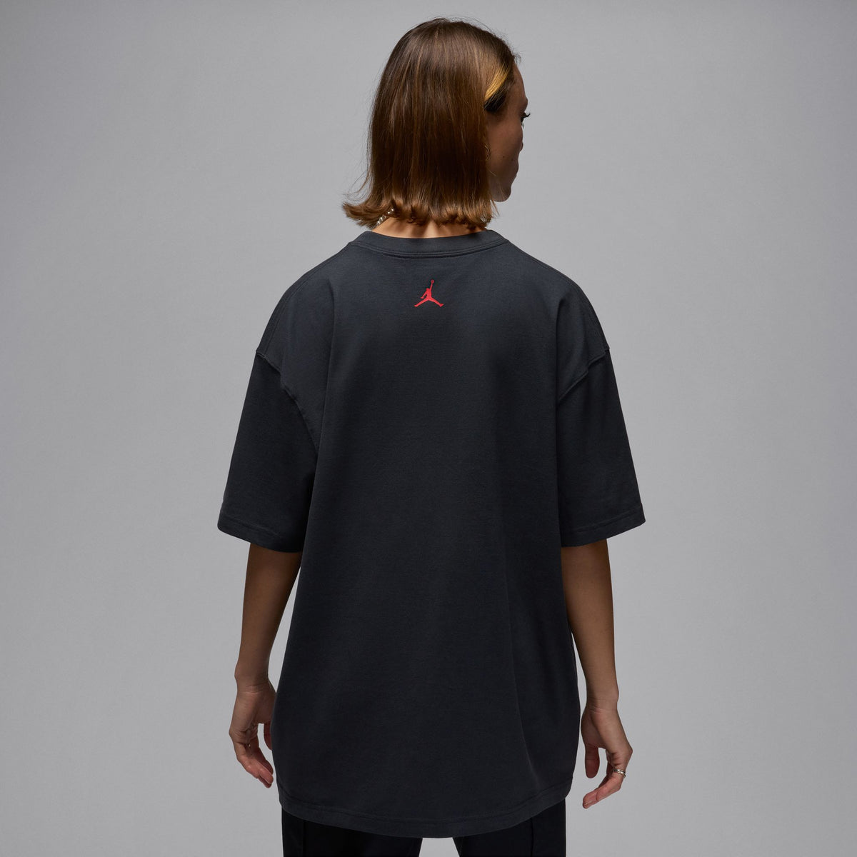 Nike W Oversized Short-Sleeve Graphic T-Shirt HJ0190-045