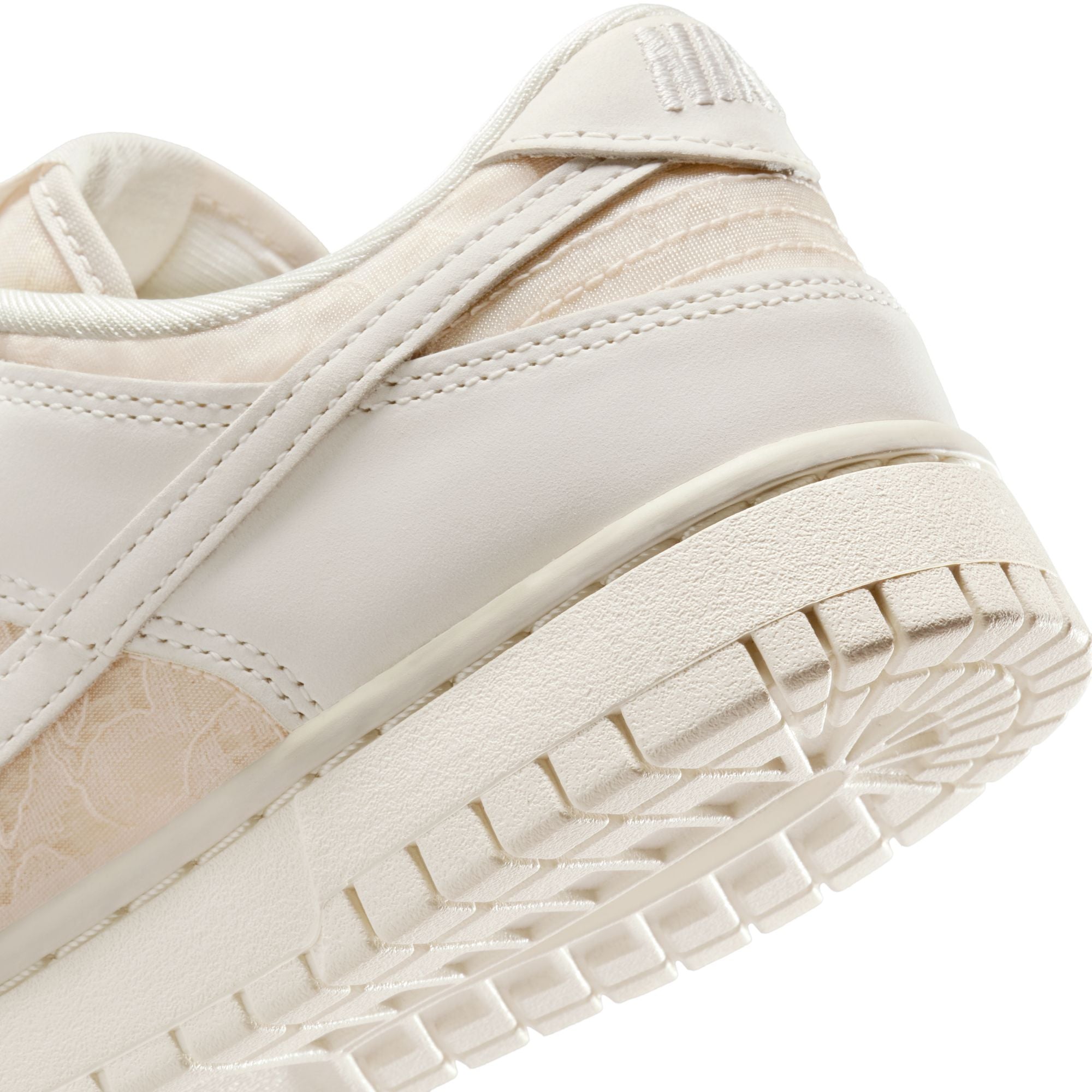 Nike W Dunk Low - Light Orewood Brown/Soft Pearl HJ5870-100