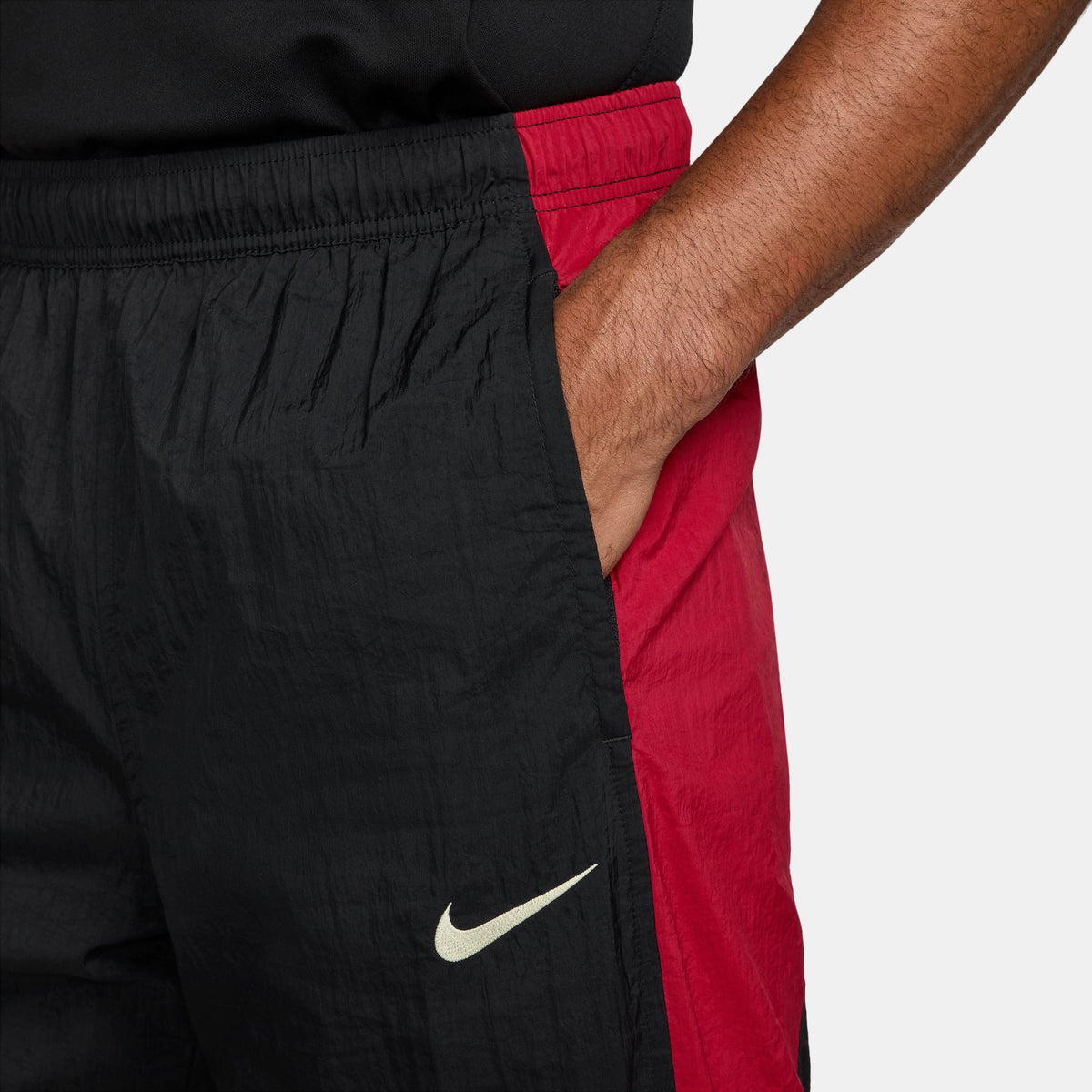 Total 90 Repel Soccer Track Pants Black/Gym Red/Sail HQ3393-010