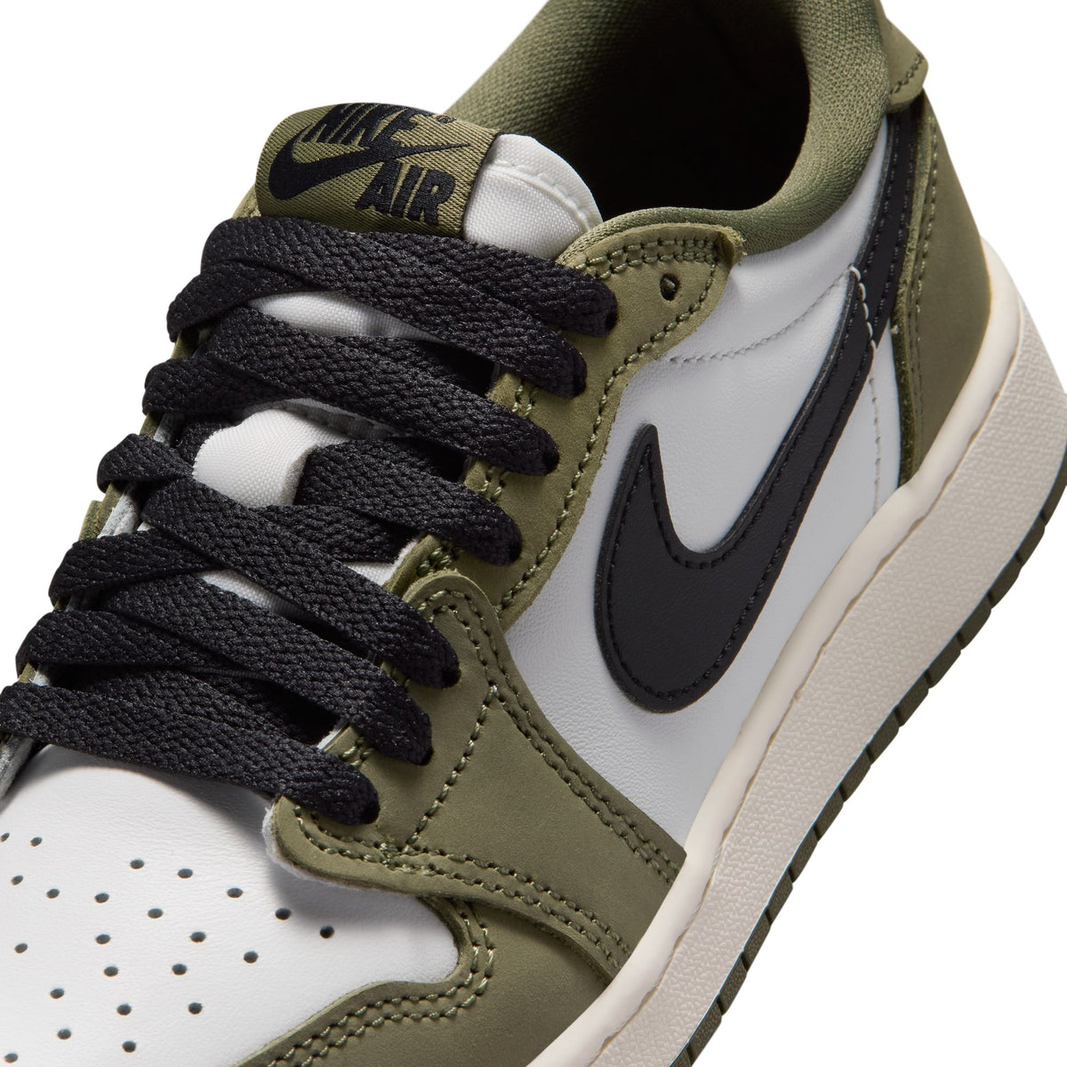 (GS) Air Jordan 1 Retro Low Medium Olive/Black/Summit White/Sail HQ6999-200