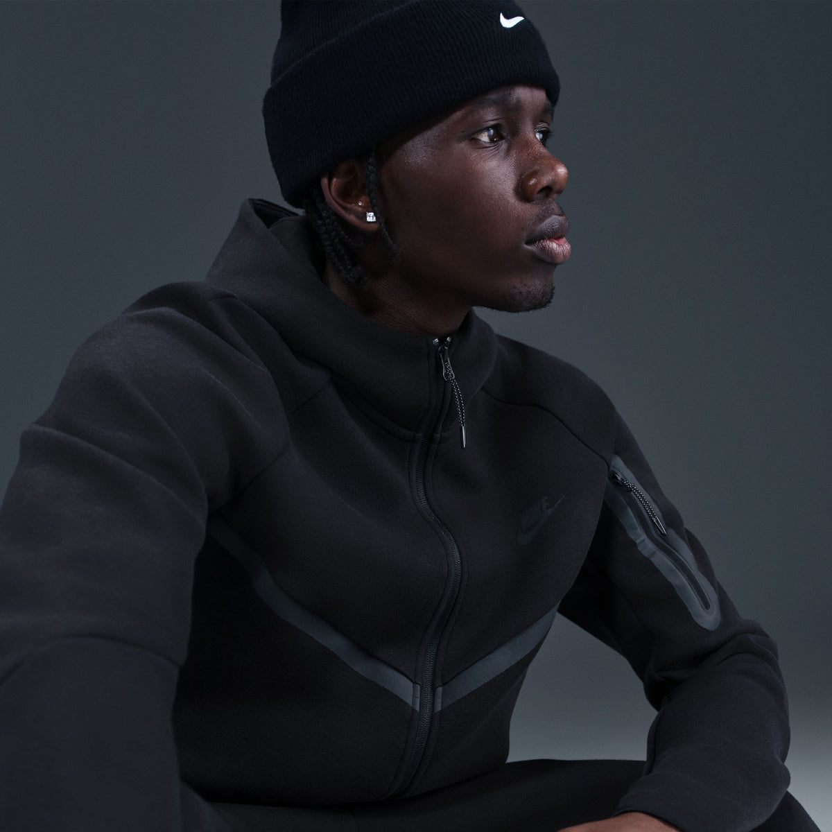Nike Tech Fleece Windrunner Full-Zip Jacket Black HV0949-010
