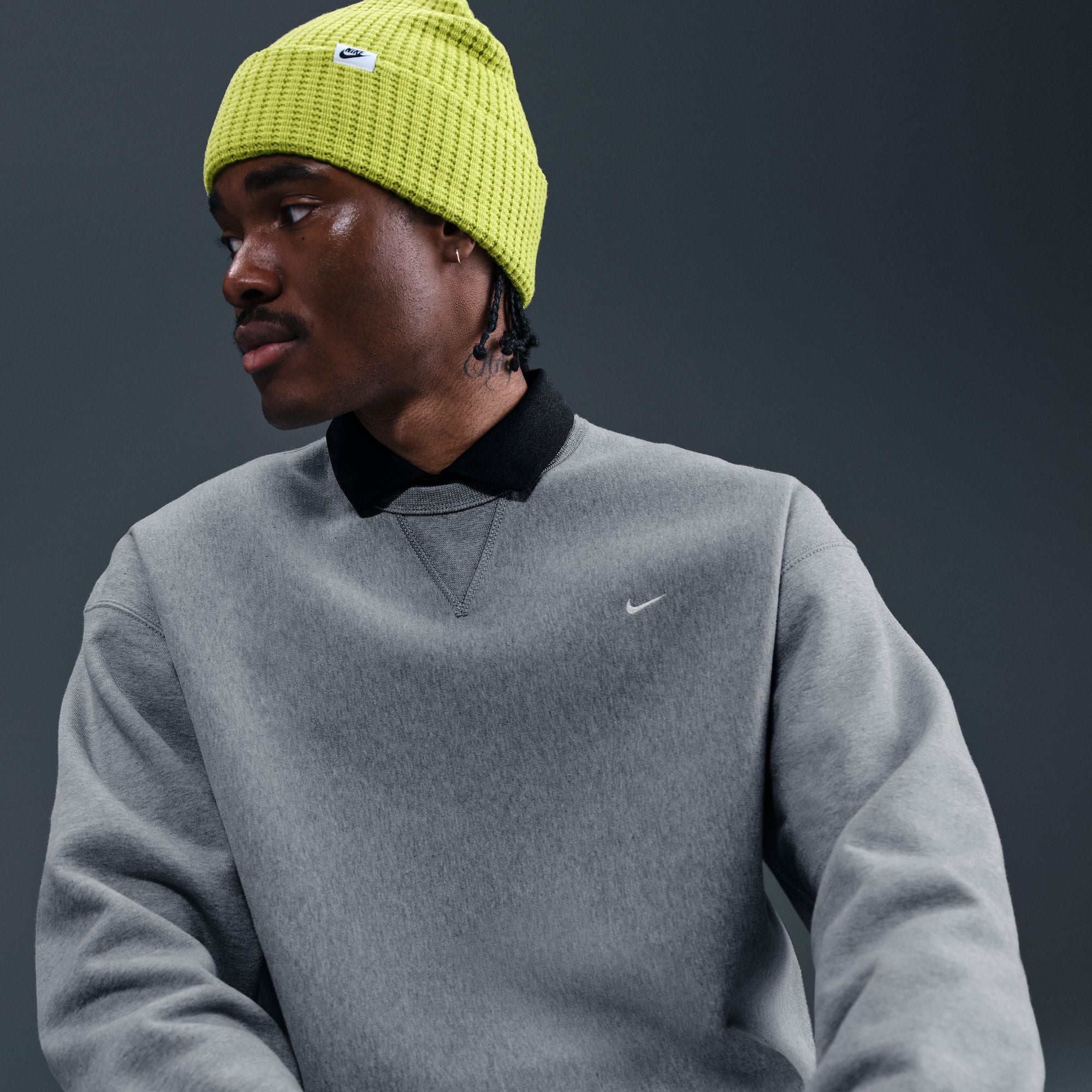 Nike Solo Swoosh Fleece Crew - Dk Grey Heather/White HV1086-063 I