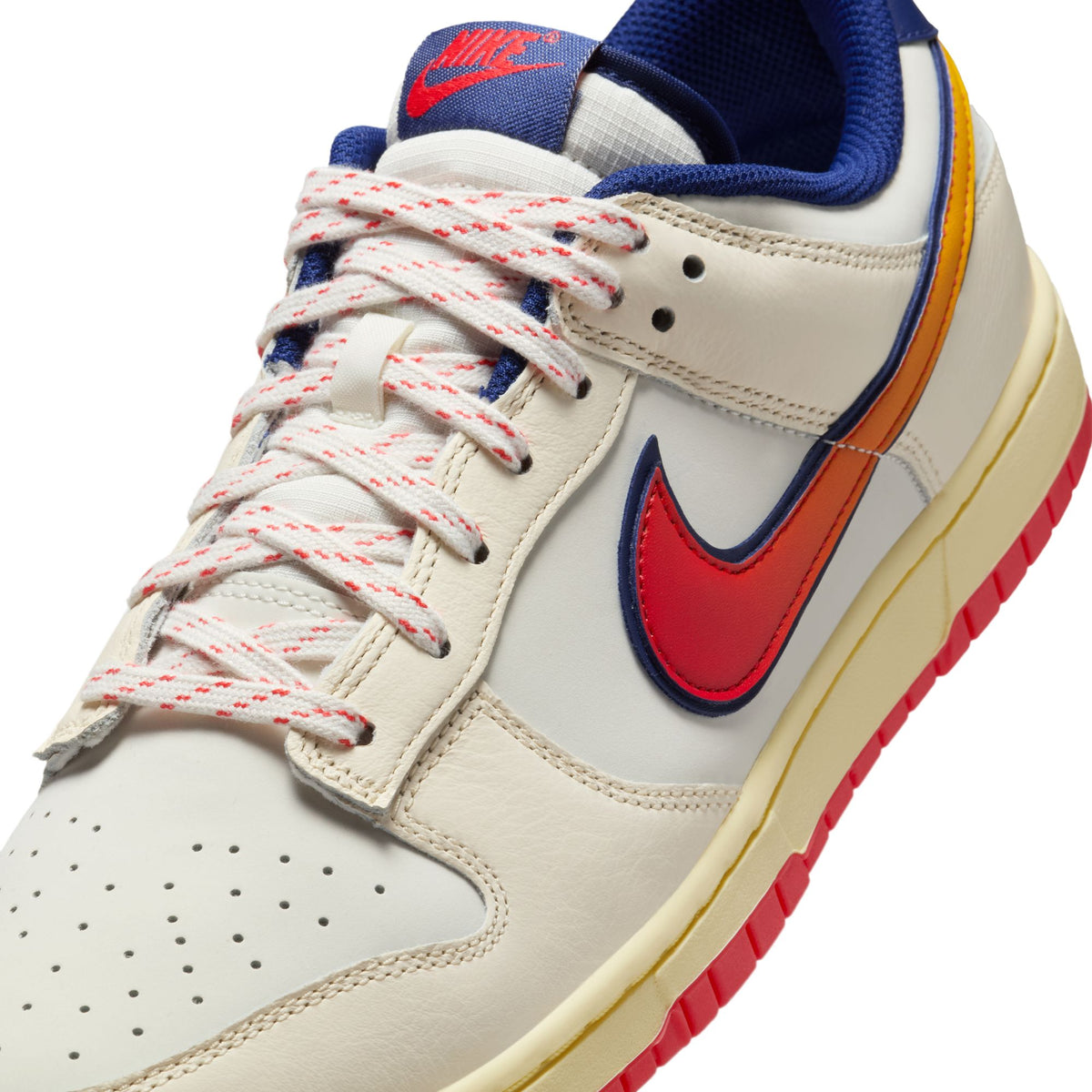 Nike Dunk Low Retro SE - Pale Ivory/Lt Crimson HV5749-110
