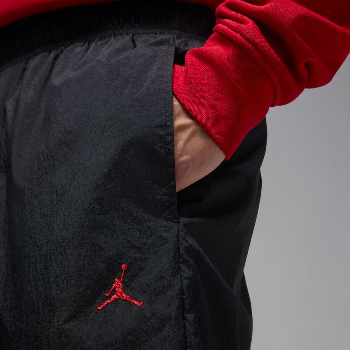 Jordan Brooklyn Draft Pants Black/Gym Red IB1047-010