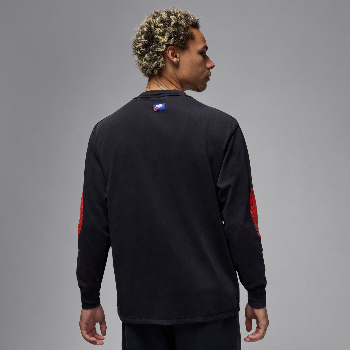 Jordan Rare Air Long-Sleeve T-Shirt Black/Chile Red IB3134-010