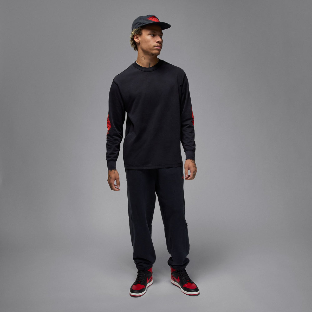 Jordan Rare Air Long-Sleeve T-Shirt Black/Chile Red IB3134-010