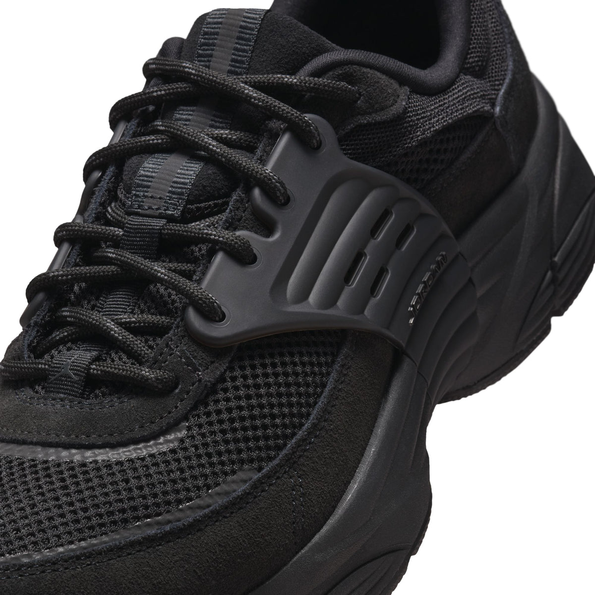 Jordan Trunner Black/Anthracite IB3722-003 