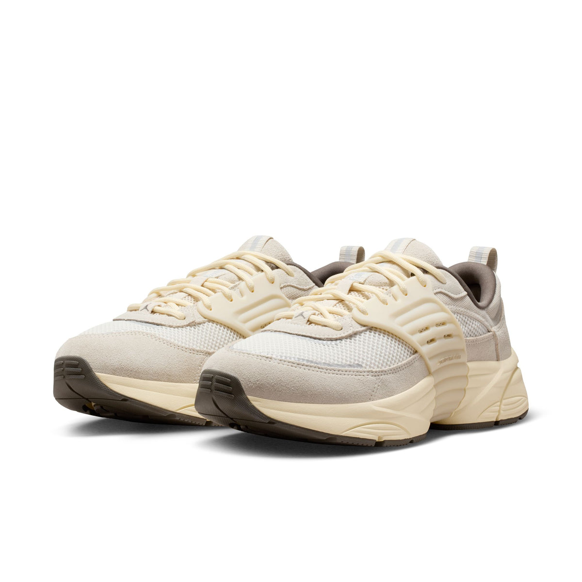 Jordan Trunner Lt Orewood Brown/Ridgerock/Phantom/Muslin IB3722-101