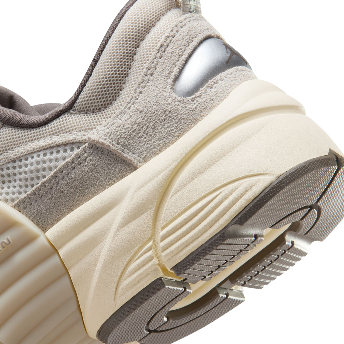 Jordan Trunner Lt Orewood Brown/Ridgerock/Phantom/Muslin IB3722-101