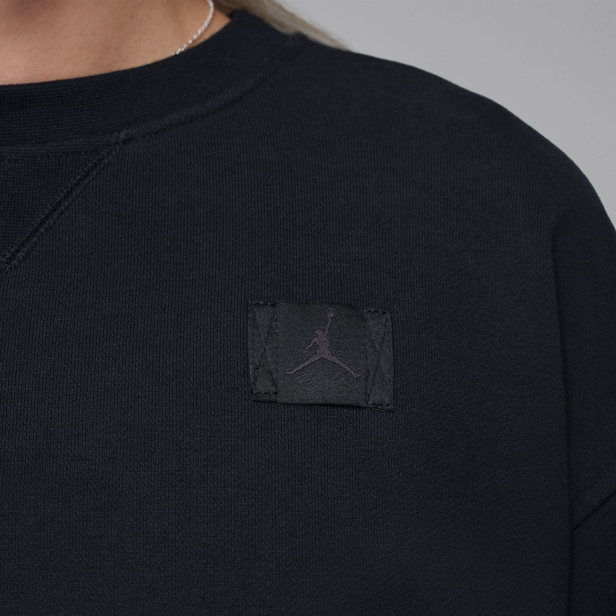 W JORDAN FLIGHT FLEECE MOD CROP CREWNECK