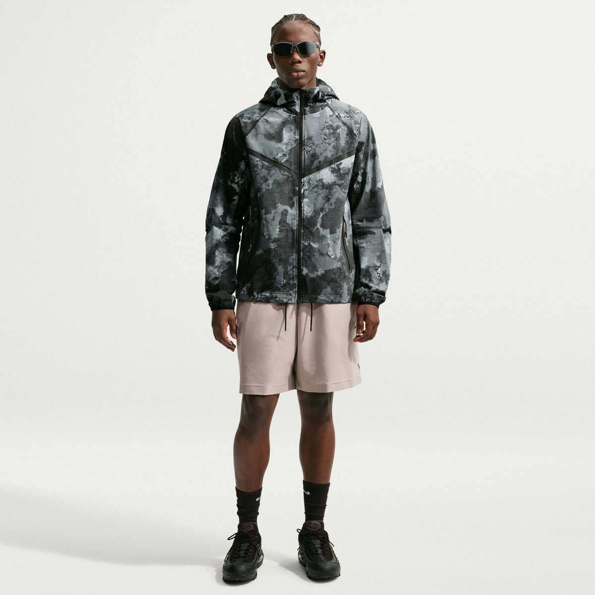Nike Tech Windrunner Dri-Fit Woven Full-Zip Jacket Black/Black IF1333-010