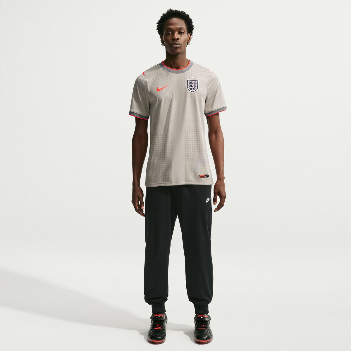 England X Palace Academy Pro Short-Sleeve Soccer Top Pewter Grey/Bright Crimson IH1670-052