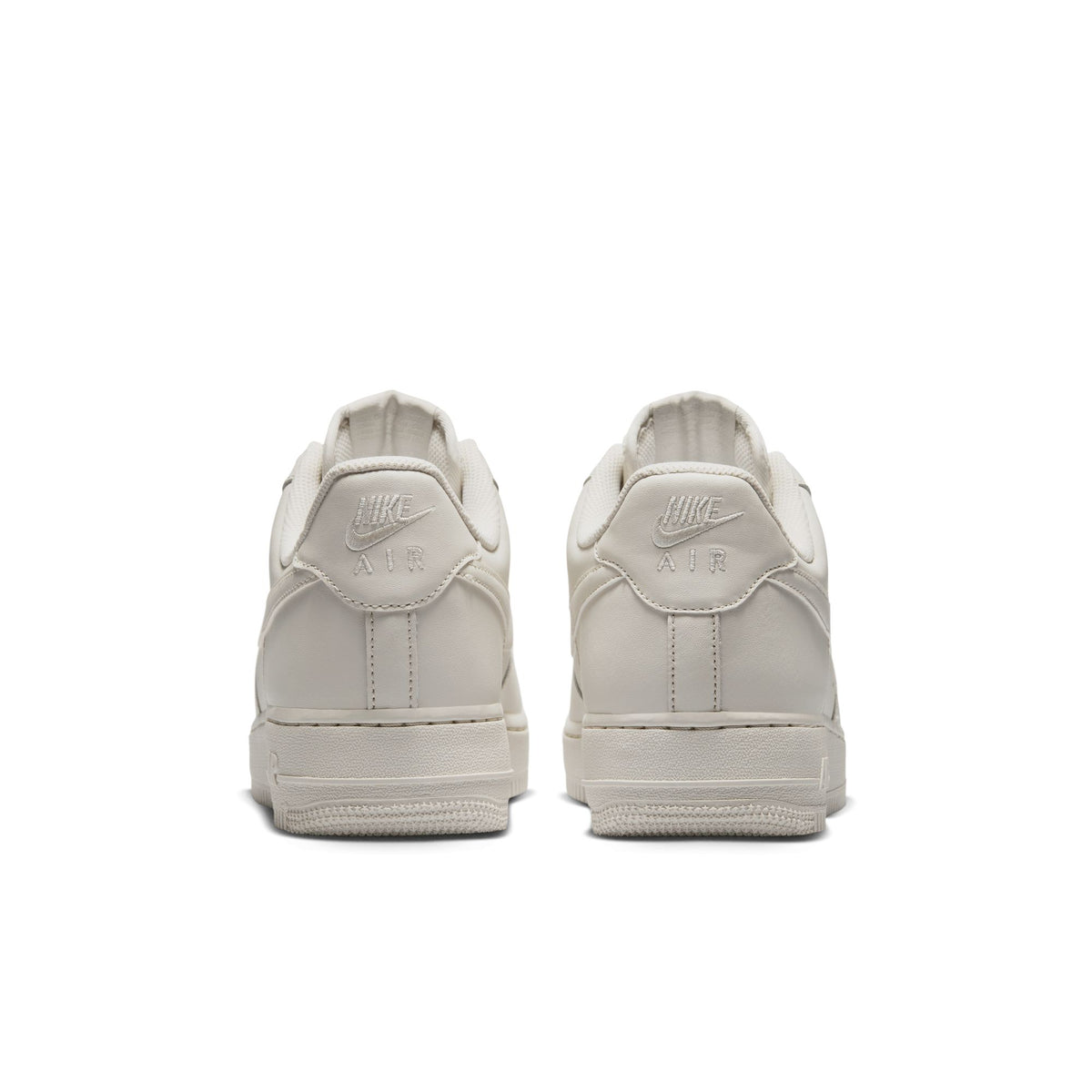 Air Force 1 '07 Light Bone/Metallic Silver IH1698-003 