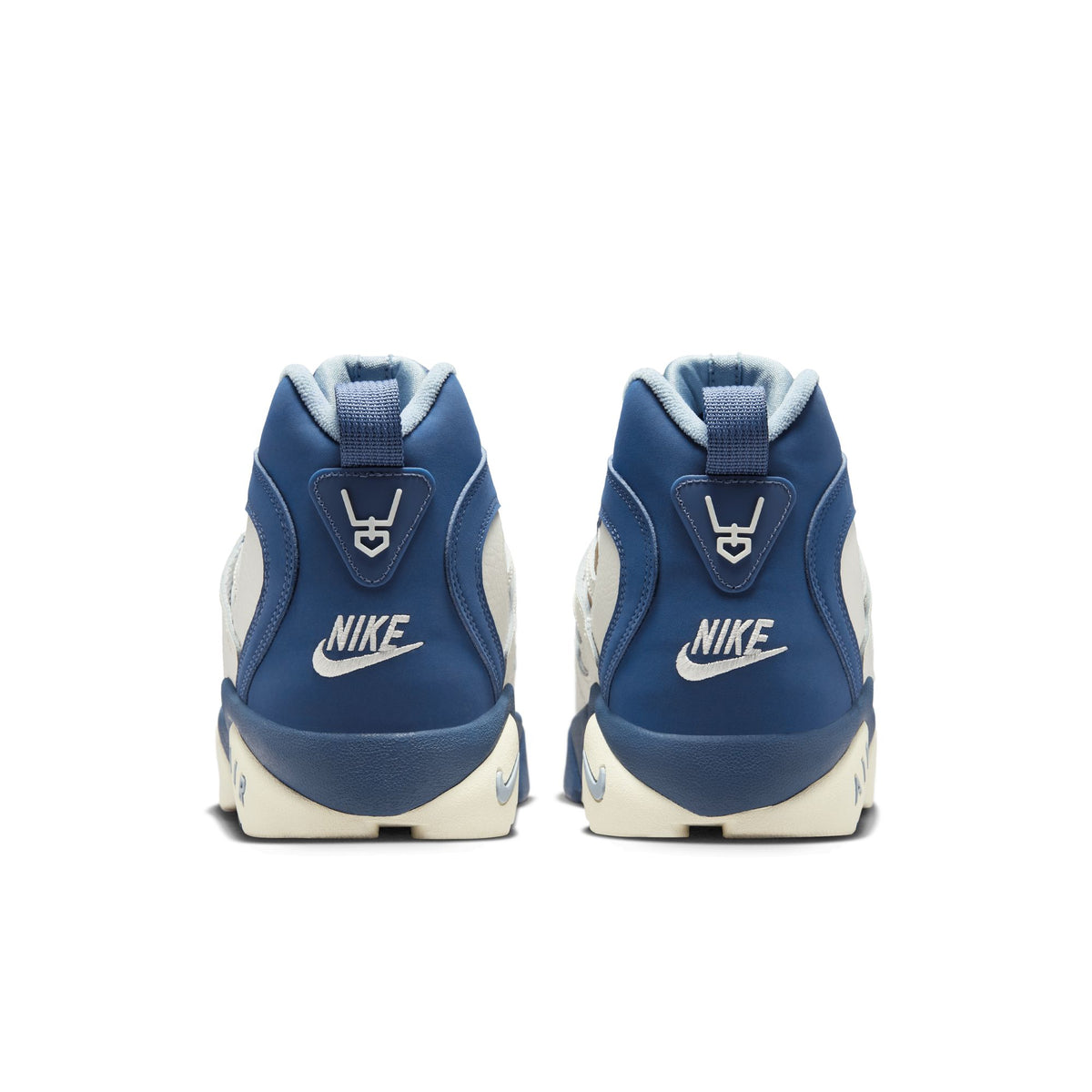 Air Diamond Turf II Sail/Mystic Navy/Blue Grey/Metallic Gold II7080-100 