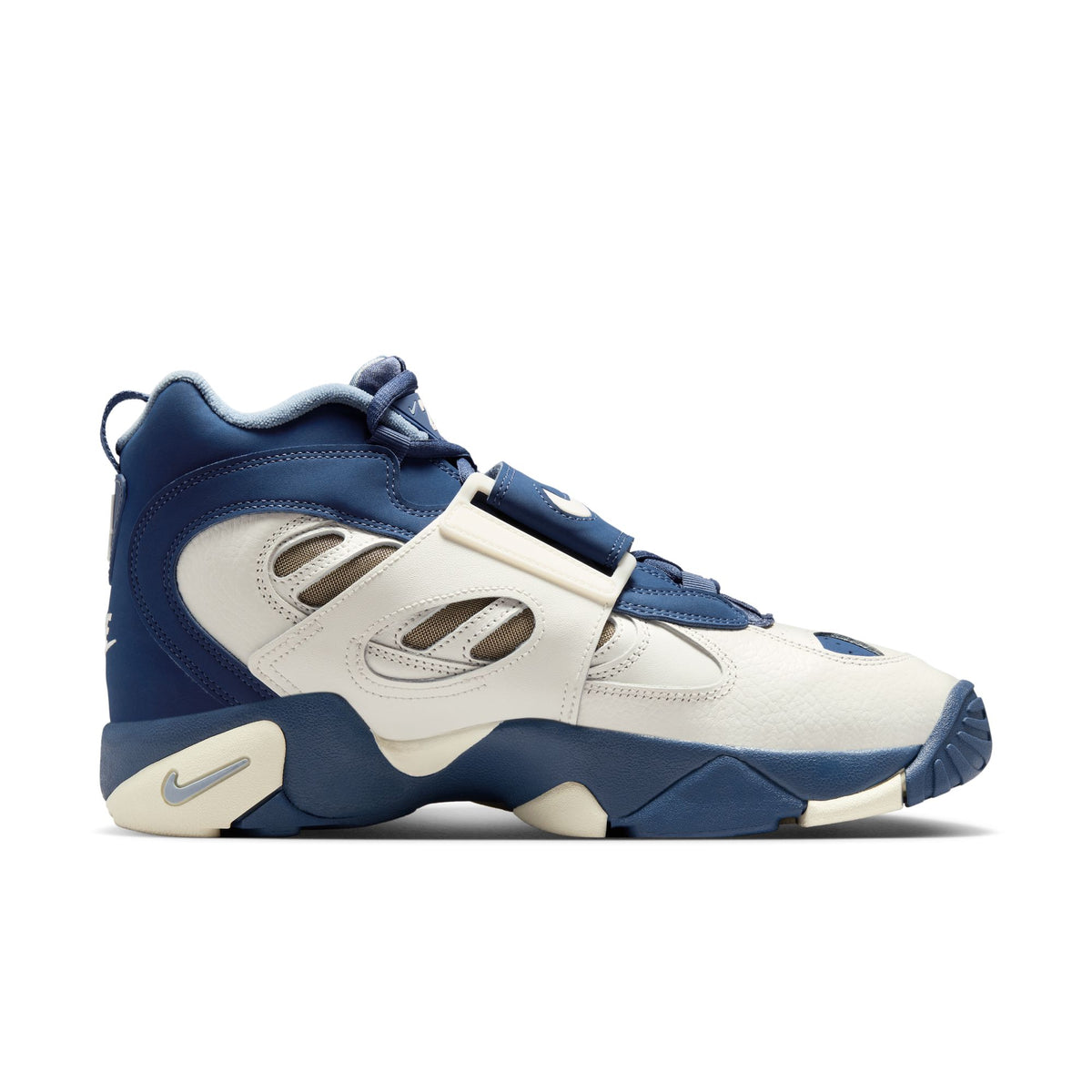Air Diamond Turf II Sail/Mystic Navy/Blue Grey/Metallic Gold II7080-100 