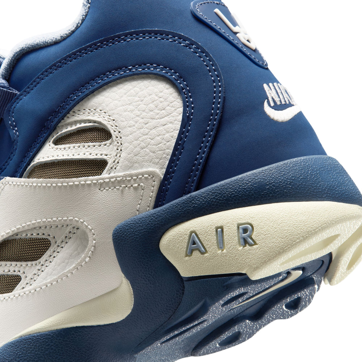 Air Diamond Turf II Sail/Mystic Navy/Blue Grey/Metallic Gold II7080-100 