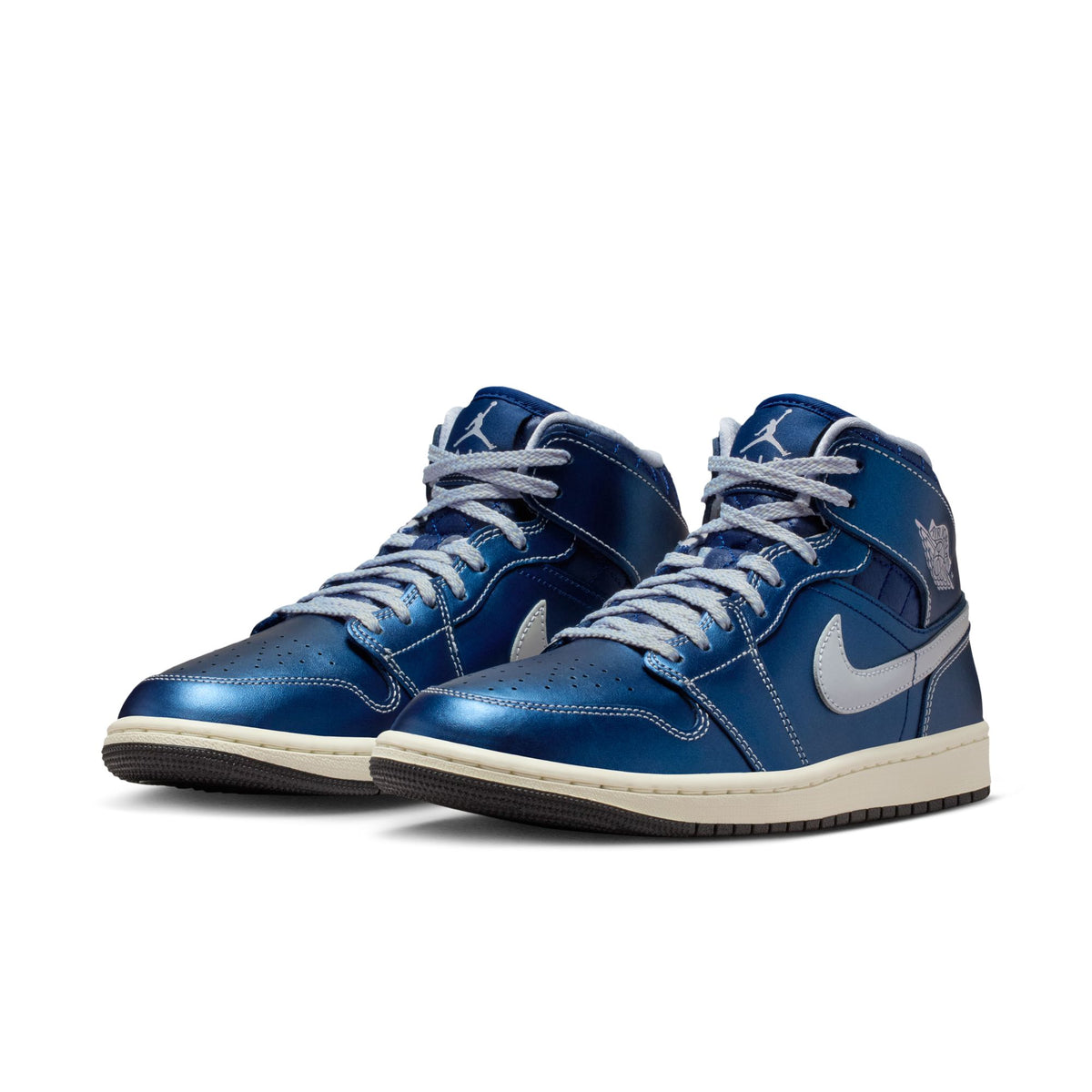 W Air Jordan 1 Mid SE Black/Ghost/Coconut Milk/Hot Lava Air Jordan 1 Mid SE IM5128-001