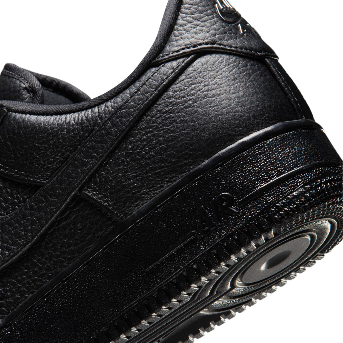 AIR FORCE 1 LOW RETRO PREMIUM
