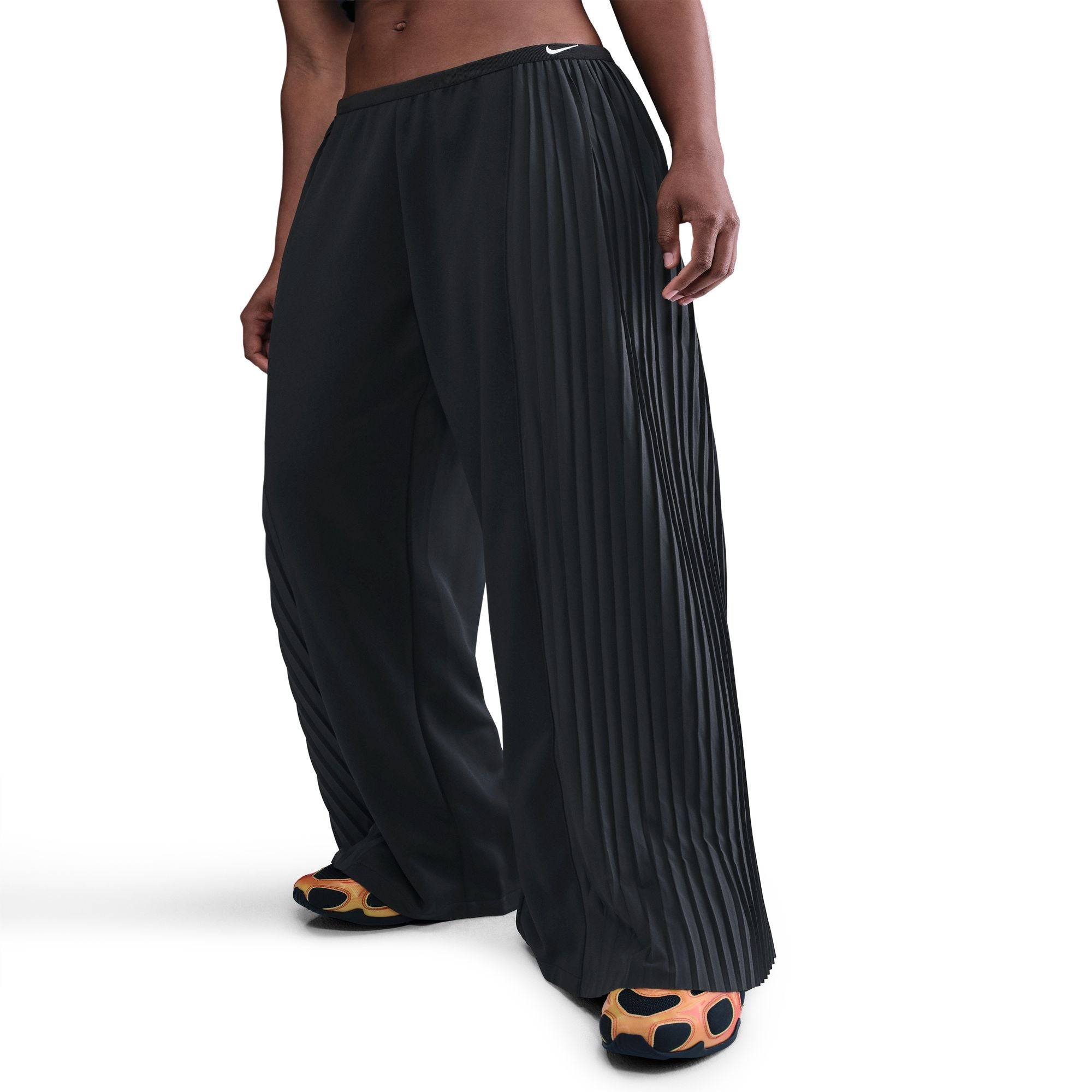 Nike W NSW Pleated Pants Black/Sail IM7459-010 I Momentum