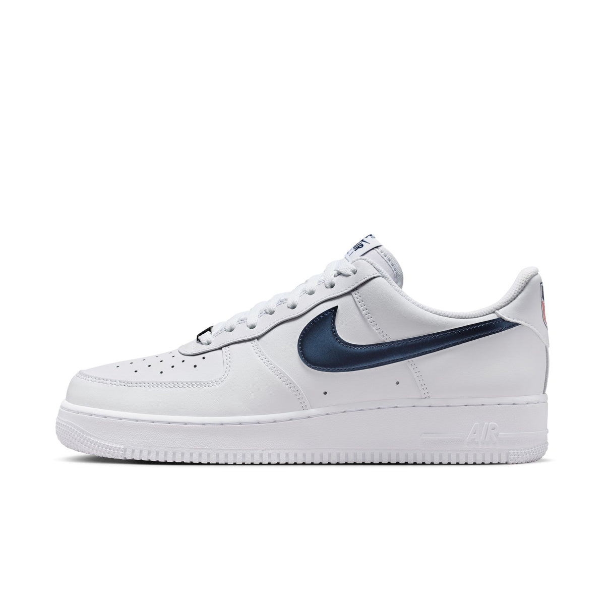 Air Force 1 '07 LV8 - White/Midnight Navy/University Red IQ0407-100