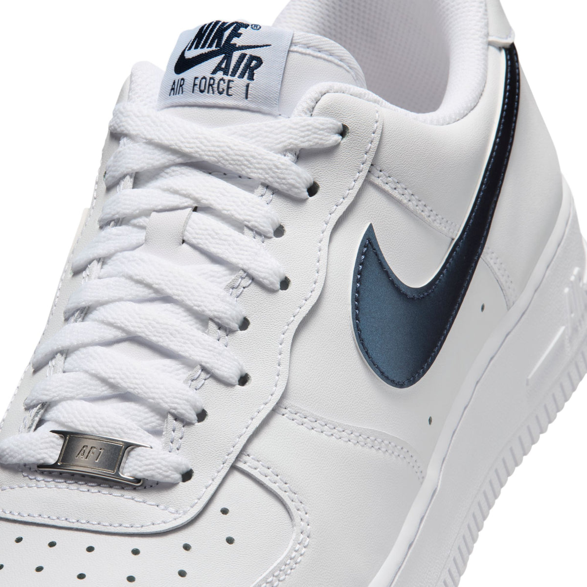 Air Force 1 '07 LV8 - White/Midnight Navy/University Red IQ0407-100