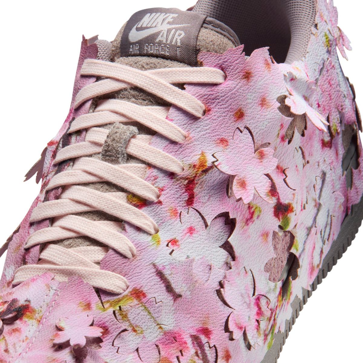 Air Force 1 '07 Premium Malt/Light Soft Pink/Particle Rose IQ3472-298